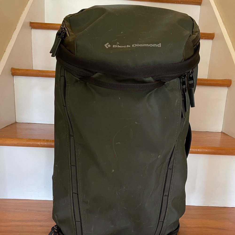 Black Diamond Creek Transit 32L Backpack